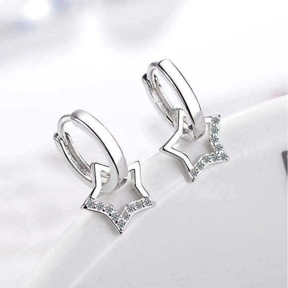 NEW 925 Sterling Silver Diamond Star Hoop Earrings - Picture 1 of 7